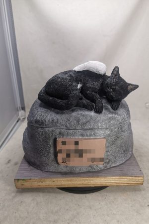 Custom Hand-Sculpted Polymer Clay Pet Memorial Ashes Keepsake Urn RTTCGHH-015