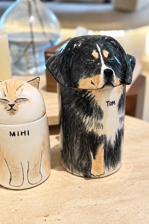 Custom Handcrafted 3D Sculpted Hand-Painted Ceramic Pet Figurine Urn SHTCBLTGHH-013