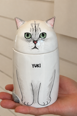 Custom Handcrafted 3D Sculpted Hand-Painted Ceramic Pet Figurine Urn SHTCBLTGHH-019